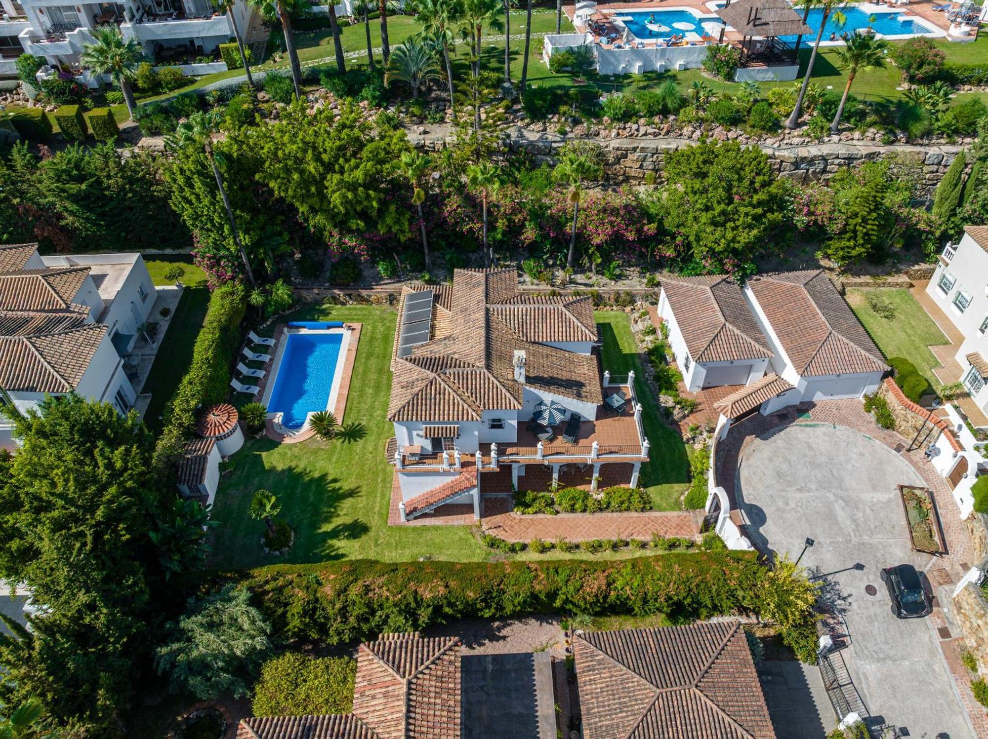 Vacation Marbella I Villa Faldo, Golf Valley, Private Pool, 24H Security, 10 Min From The Marina Eksteriør bilde